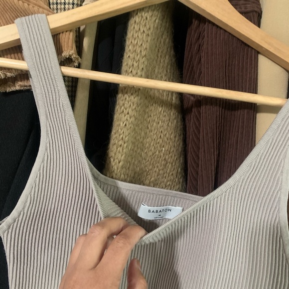 Aritzia Blouse - Picture 2 of 2